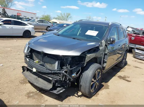 5N1AT2MV8KC828596 2019 NISSAN ROGUE - Image 2