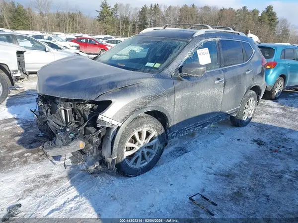 5N1AT2MV8KC831126 2019 NISSAN ROGUE - Image 2