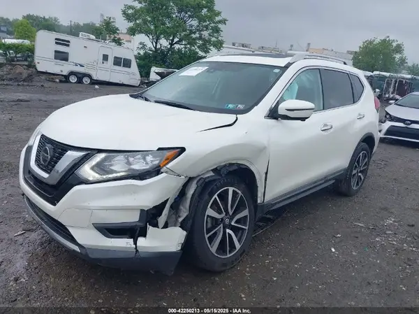 5N1AT2MV8KC840022 2019 NISSAN ROGUE - Image 2