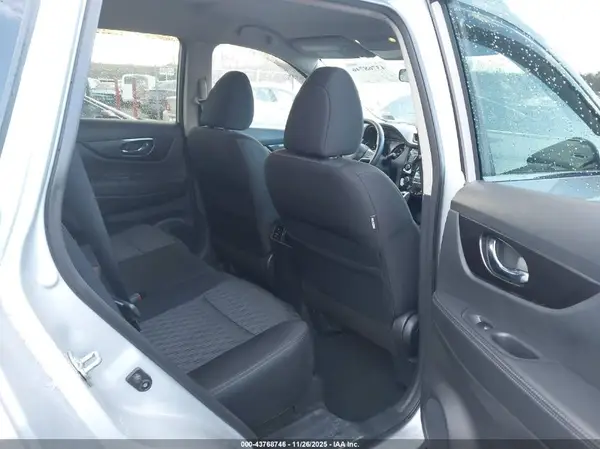 5N1AT2MV8KC840084 2019 NISSAN ROGUE - Image 8