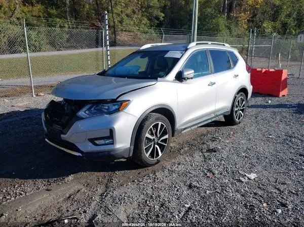 5N1AT2MV8LC702109 2020 NISSAN ROGUE - Image 2