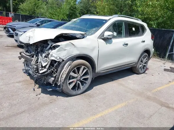 5N1AT2MV8LC752198 2020 NISSAN ROGUE - Image 2