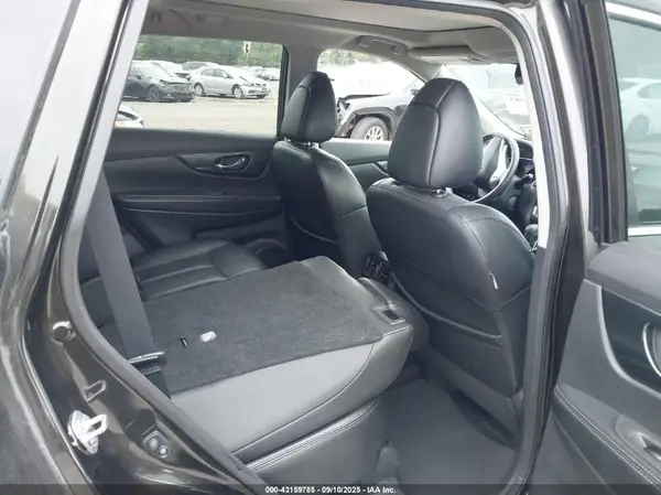 5N1AT2MV9GC739983 2016 NISSAN ROGUE - Image 8