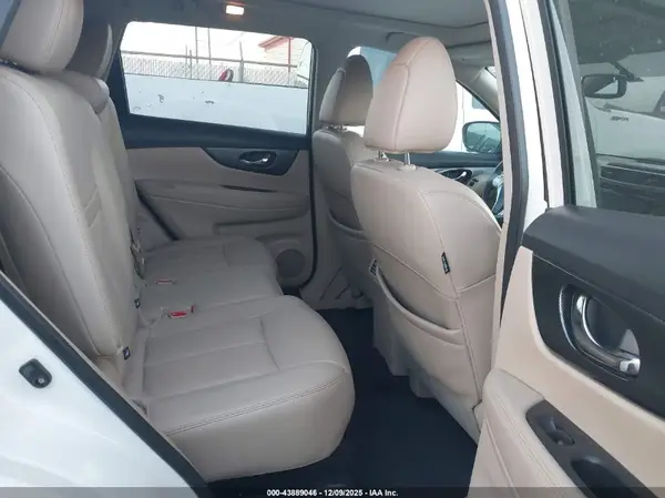5N1AT2MV9GC755570 2016 NISSAN ROGUE - Image 8