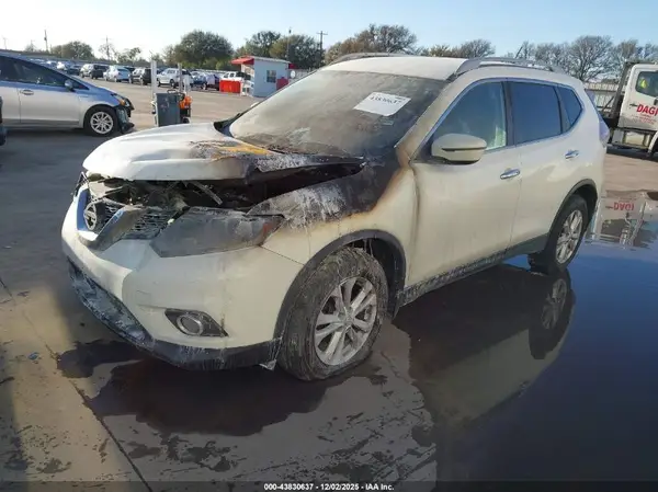 5N1AT2MV9GC761109 2016 NISSAN ROGUE - Image 2