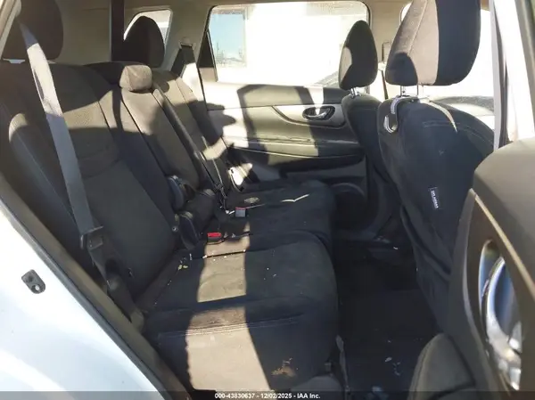 5N1AT2MV9GC761109 2016 NISSAN ROGUE - Image 8