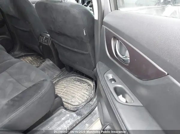 5N1AT2MV9GC775107 2016 NISSAN ROGUE - Image 8