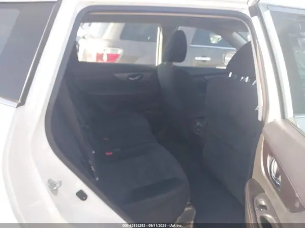 5N1AT2MV9GC889981 2016 NISSAN ROGUE - Image 8