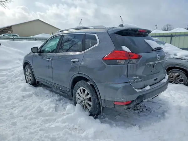 5N1AT2MV9HC731674 2017 NISSAN ROGUE - Image 2