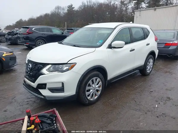 5N1AT2MV9HC732792 2017 NISSAN ROGUE - Image 2