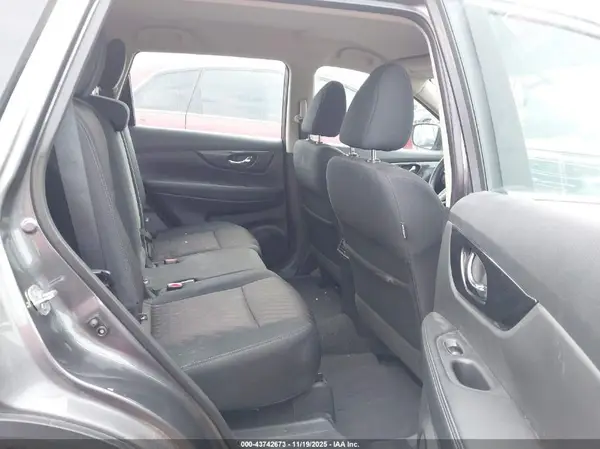 5N1AT2MV9HC732937 2017 NISSAN ROGUE - Image 8