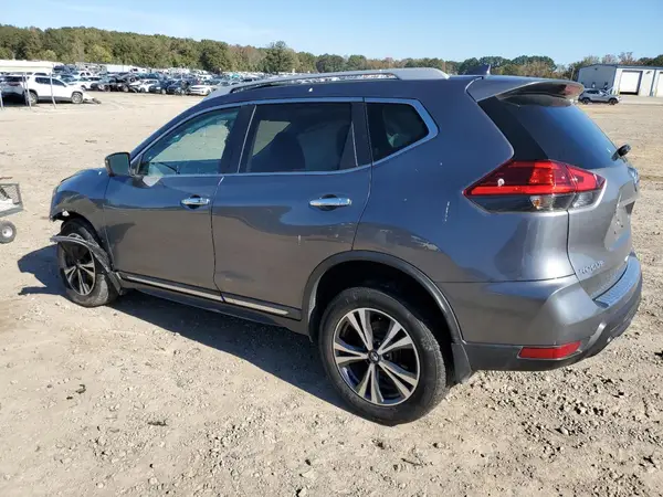 5N1AT2MV9HC734090 2017 NISSAN ROGUE - Image 2
