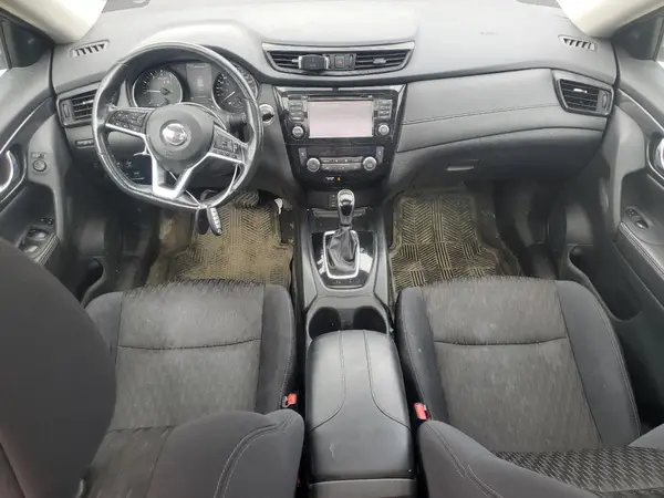 5N1AT2MV9HC734946 2017 NISSAN ROGUE - Image 8