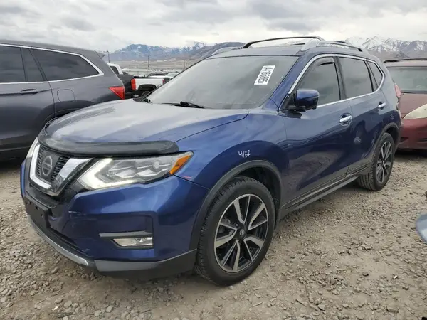 5N1AT2MV9HC736275 2017 NISSAN ROGUE - Image 1