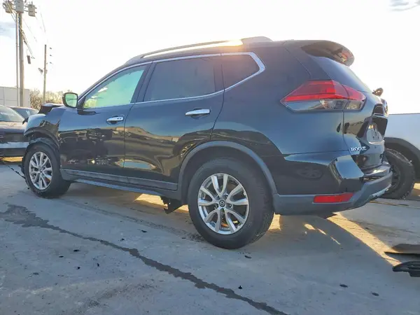 5N1AT2MV9HC736972 2017 NISSAN ROGUE - Image 2