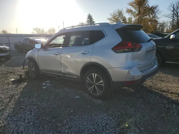 5N1AT2MV9HC741315 2017 NISSAN ROGUE - Image 2
