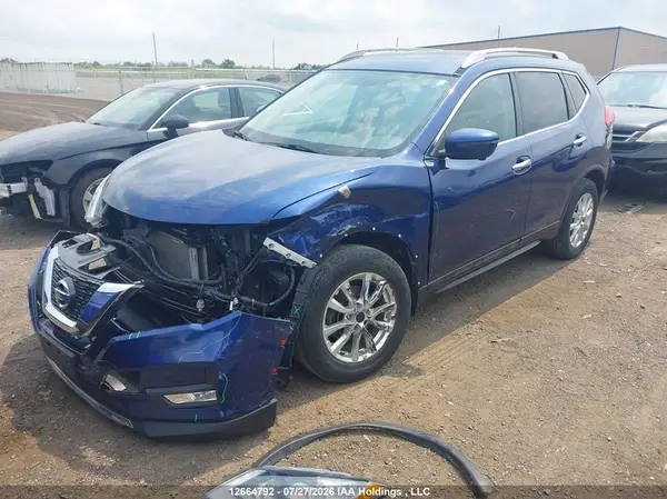 5N1AT2MV9HC741508 2017 NISSAN ROGUE - Image 2