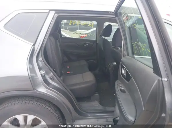 5N1AT2MV9HC741718 2017 NISSAN ROGUE - Image 8