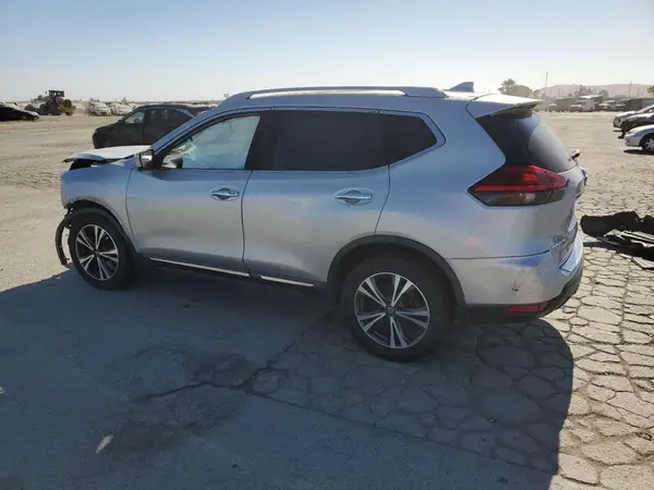 5N1AT2MV9HC742092 2017 NISSAN ROGUE - Image 2