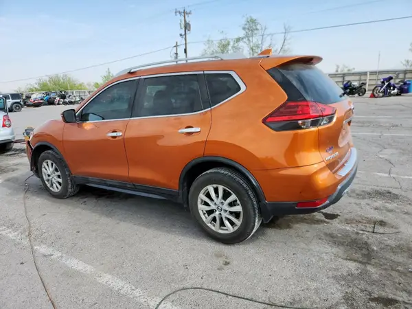 5N1AT2MV9HC743341 2017 NISSAN ROGUE - Image 2