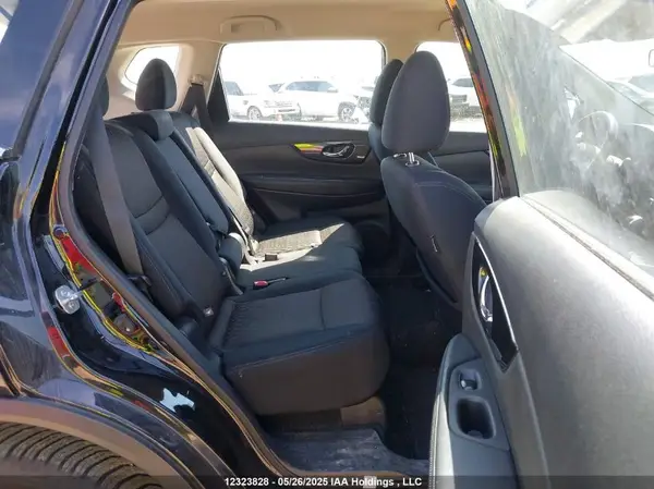 5N1AT2MV9HC743954 2017 NISSAN ROGUE - Image 8