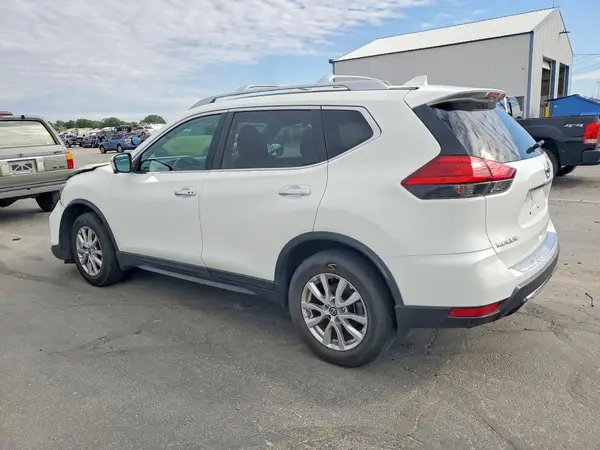 5N1AT2MV9HC745901 2017 NISSAN ROGUE - Image 2