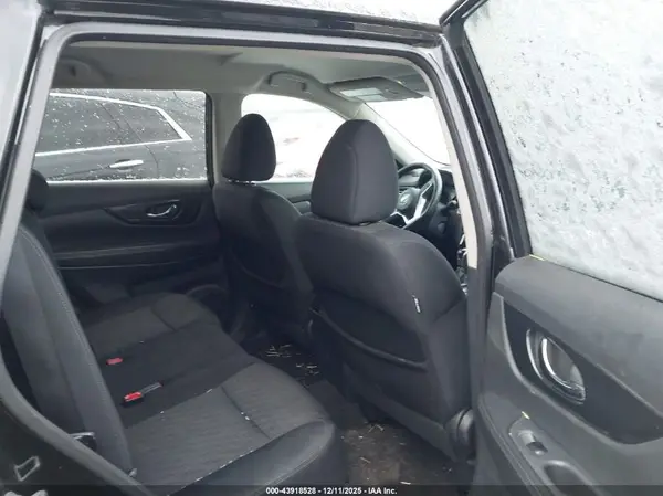 5N1AT2MV9HC746773 2017 NISSAN ROGUE - Image 6