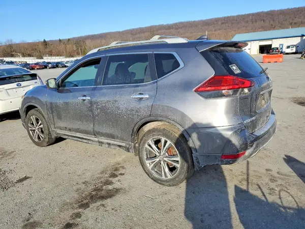 5N1AT2MV9HC752671 2017 NISSAN ROGUE - Image 2