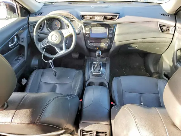 5N1AT2MV9HC752671 2017 NISSAN ROGUE - Image 8