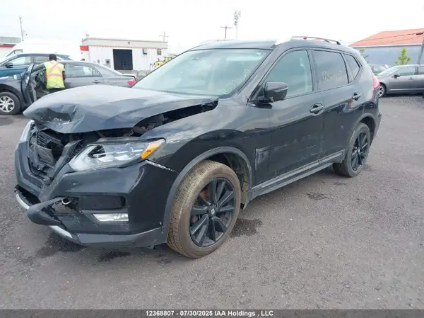 5N1AT2MV9HC759216 2017 NISSAN ROGUE - Image 2