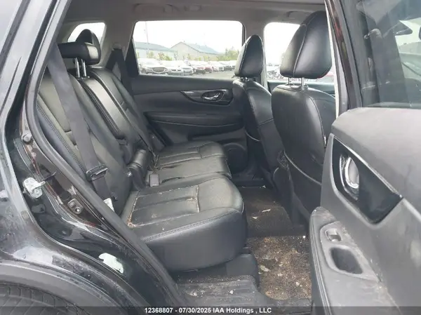 5N1AT2MV9HC759216 2017 NISSAN ROGUE - Image 8