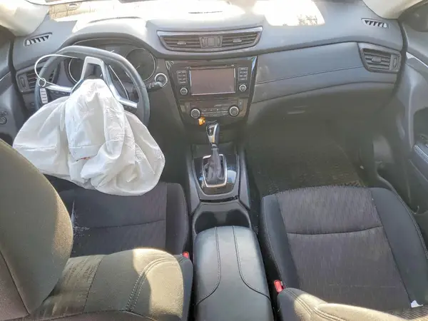 5N1AT2MV9HC760026 2017 NISSAN ROGUE - Image 8