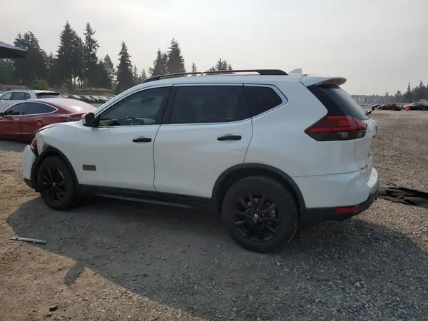 5N1AT2MV9HC761743 2017 NISSAN ROGUE - Image 2