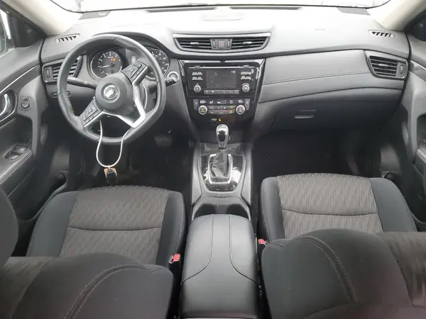 5N1AT2MV9HC765095 2017 NISSAN ROGUE - Image 8