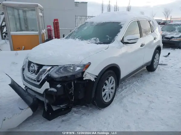 5N1AT2MV9HC773729 2017 NISSAN ROGUE - Image 2