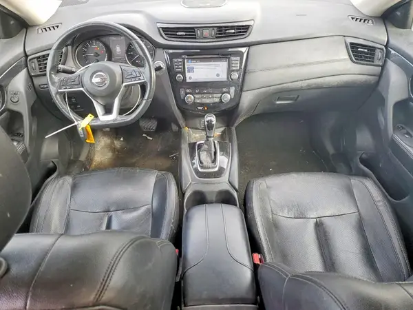 5N1AT2MV9HC773875 2017 NISSAN ROGUE - Image 8