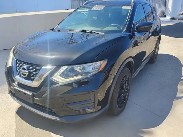 5N1AT2MV9HC77660 2017 NISSAN ROGUE - Image 2