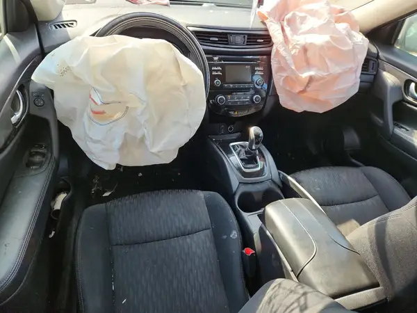 5N1AT2MV9HC779000 2017 NISSAN ROGUE - Image 8