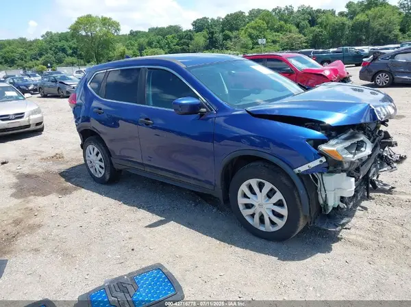 5N1AT2MV9HC785847 2017 NISSAN ROGUE - Image 1
