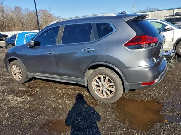 5N1AT2MV9HC789106 2017 NISSAN ROGUE - Image 2