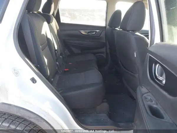 5N1AT2MV9HC790742 2017 NISSAN ROGUE - Image 8