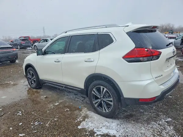 5N1AT2MV9HC794970 2017 NISSAN ROGUE - Image 2