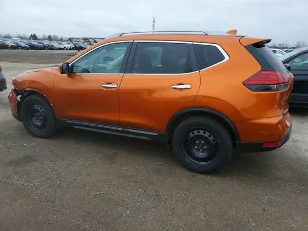 5N1AT2MV9HC800122 2017 NISSAN ROGUE - Image 2