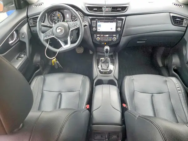 5N1AT2MV9HC800122 2017 NISSAN ROGUE - Image 8