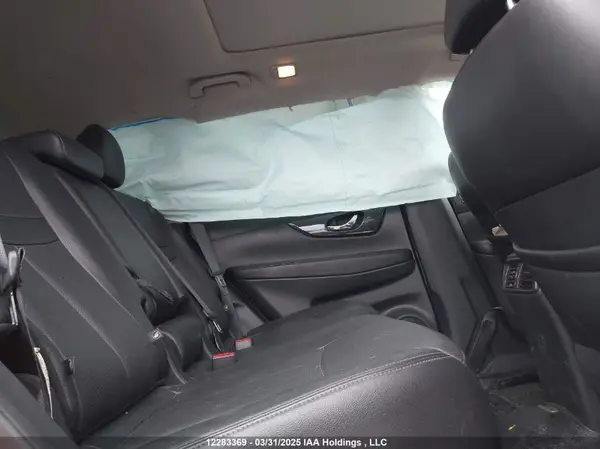 5N1AT2MV9HC800993 2017 NISSAN ROGUE - Image 8