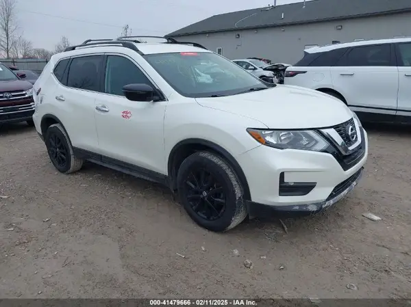 5N1AT2MV9HC803053 2017 NISSAN ROGUE - Image 1