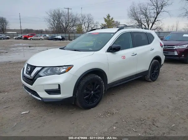 5N1AT2MV9HC803053 2017 NISSAN ROGUE - Image 2