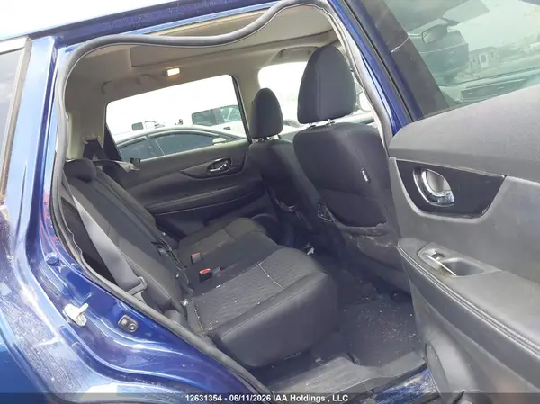 5N1AT2MV9HC804610 2017 NISSAN ROGUE - Image 8