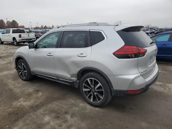 5N1AT2MV9HC812609 2017 NISSAN ROGUE - Image 2