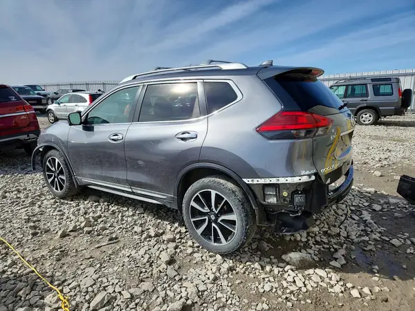 5N1AT2MV9HC813968 2017 NISSAN ROGUE - Image 2